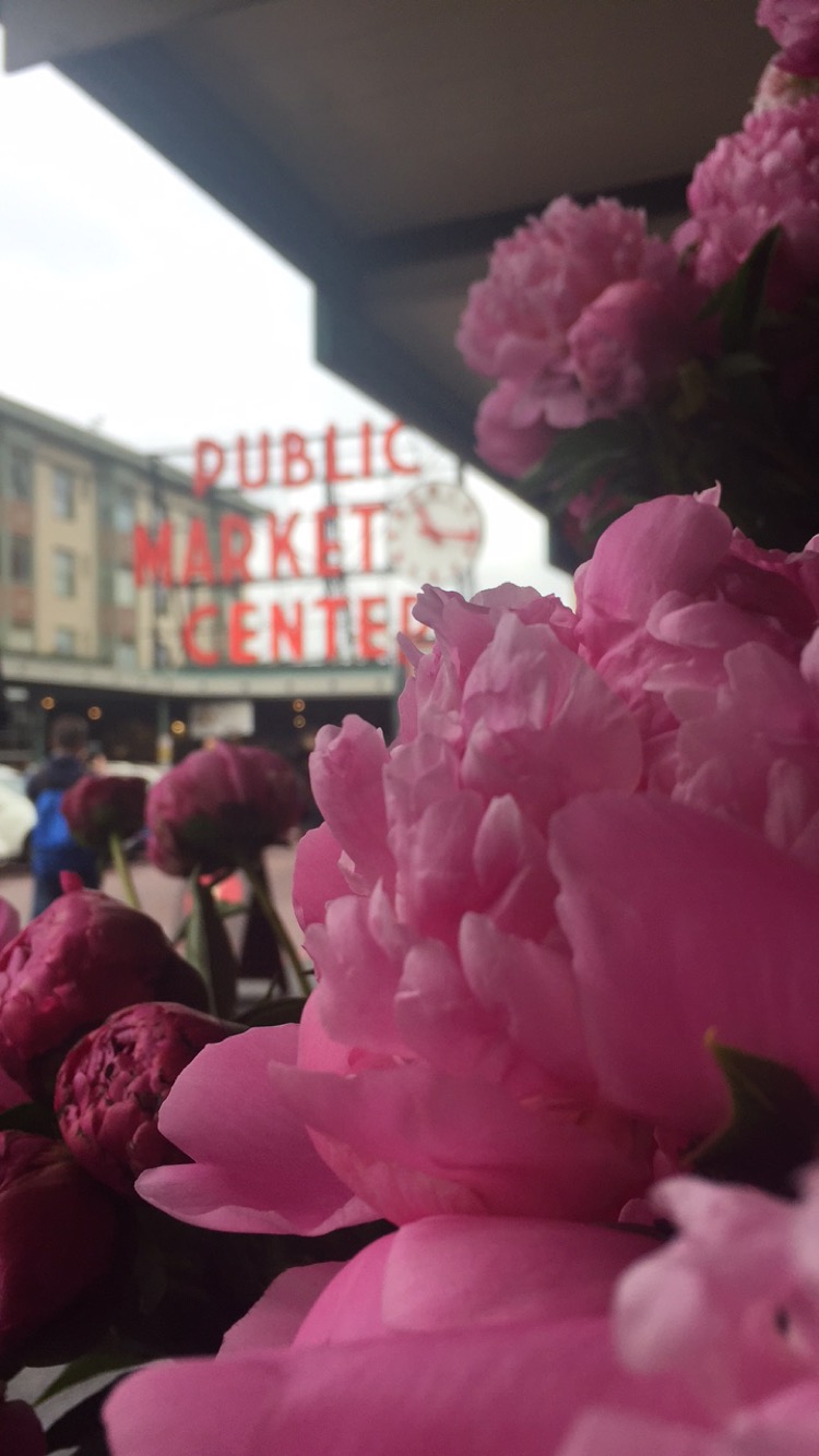 Pikes Place Market The Travel Women Jennifer O'Brien Seattle Washington