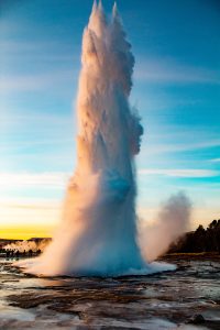 12. Yellowstone is in Wyoming, Idaho and Montana water-geizer-1696474