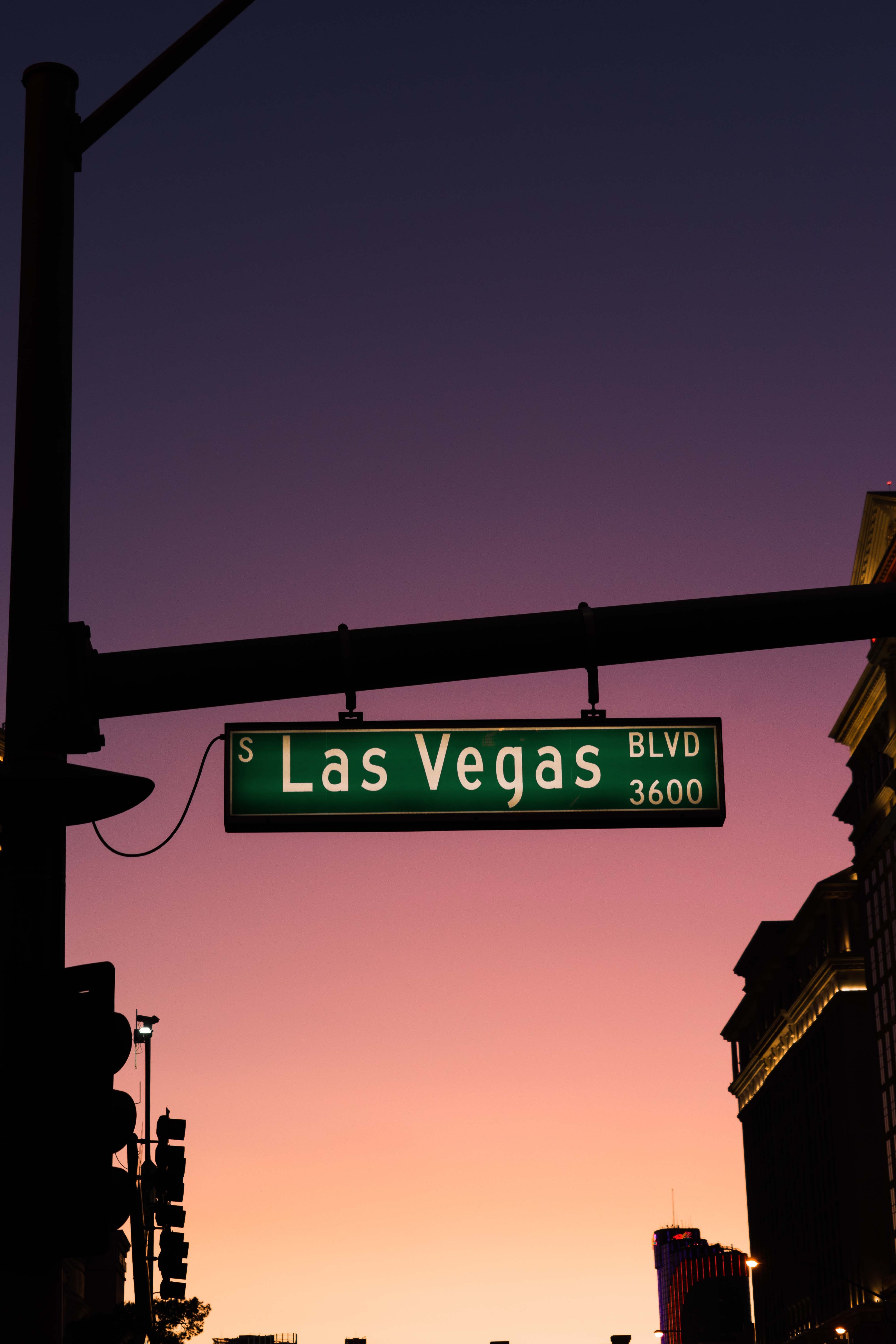 18. Las Vegas, Nevada ahmet-kemal-fJyzJ8gP4LU-unsplash