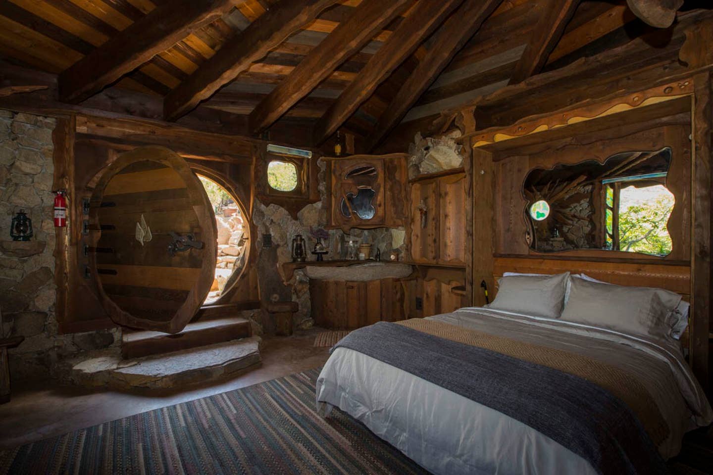 Hobbit and Lord of the Rings Airbnb homes and houses in the USA The